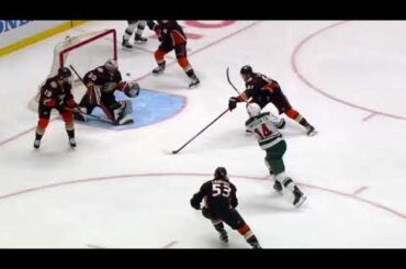 Kirill Kaprizov picks up an assist on Eriksson Ek goal vs Ducks (2021)