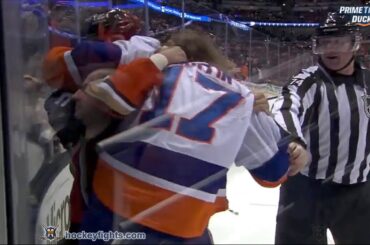 Matt Martin vs Kevin Bieksa Nov 13, 2015