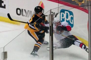 Sheary spins Wideman around & takes him down