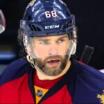 Gotta See It: Jagr nails Clutterbuck with hit to the head