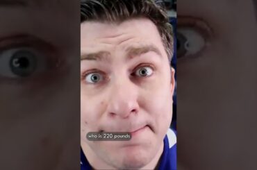 Wayne Simmonds will go anybody. #nhl #leafs #hockey