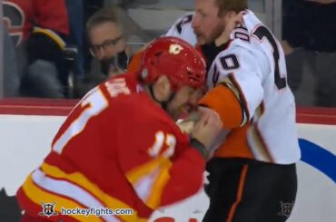 Nicolas Deslauriers vs Milan Lucic Feb 16, 2022