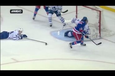 Zuccarello nets GWG in final minute off rebound