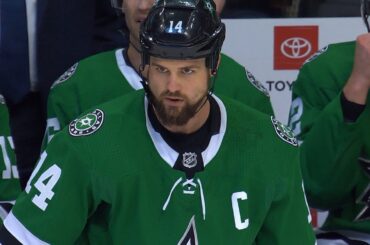 Jamie Benn steamrolls Rantanen with thunderous hit