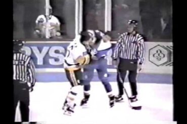 Jarrod Thomas vs. Samuel Gagnon QMJHL 24/11/95