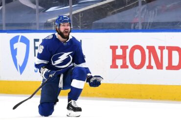 Kucherov buries one-timer with 9 seconds left to give Tampa Bay 2-0 series lead