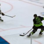 Michael Raffl Scores Short-Handed Goal Off Beautiful Backhand Saucer Pass From Glendening