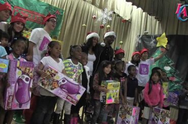 Chris Paul becomes Kris Kringle