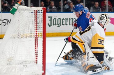 Kakko breaks in, dekes Murray for his fifth goal of the year