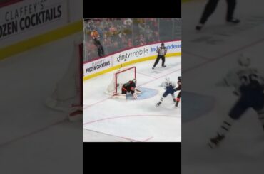 Wayne Simmonds Scores on a Breakaway!!!  (2022)  #leafs