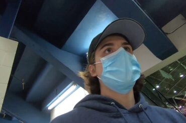 ALEXIS SHANK nous présente la préparation de l'équipe lors du départ pour la bulle de Qc