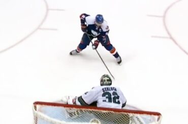 Tavares shows off sick moves on shootout goal