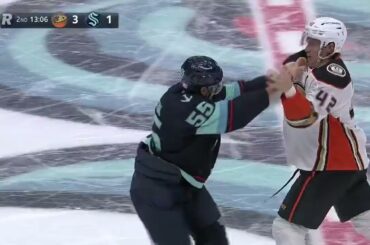 NHL Fight - Josh Manson vs Jeremy Lauzon