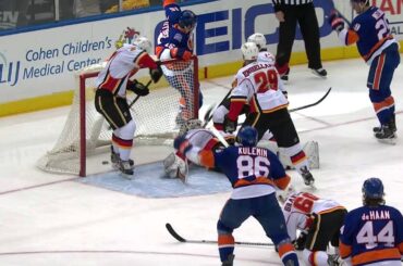 Gotta See It: Islanders, Clutterbuck robbed by no-goal?