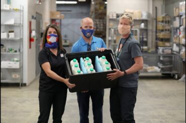 Eagles Team Up to Support Meal Deliveries at Local Schools