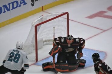 Kevin Labanc Extends The Sharks' Lead To 2