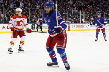 Zibanejad cashes in off the unreal Kreider dish!