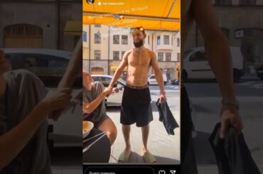 Khamzat Chimaev with the girls 💓