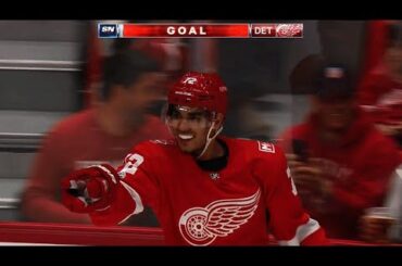 Senators turn puck over, Andreas Athanasiou makes them pay