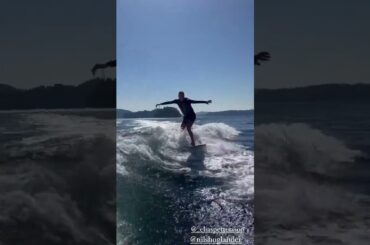 Elias Pettersson nils hoglander and andrei kuzmenko in vancouver