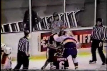 AHL 88 89 Yvon Corriveau vs John Stevens