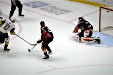 4/16/21   Nicolas Roy Scores In The Final Seconds Of The Middle Frame