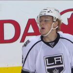 Nic Dowd scores on Brian Elliot | Kings trail Flames 4-2