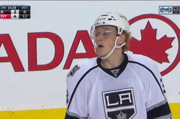 Nic Dowd scores on Brian Elliot | Kings trail Flames 4-2