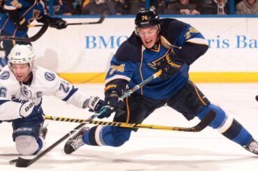 T.J. Oshie slices in for a stunning shorty