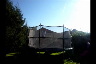 Double frontflip training by Simon Claes