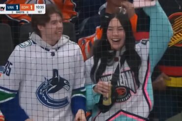 This Canucks Team Man...