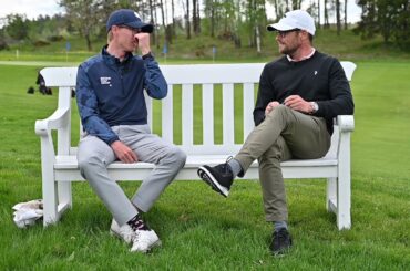 Adam Blommé från Team Indoor Golf intervjuas av Anders Sjöstrand