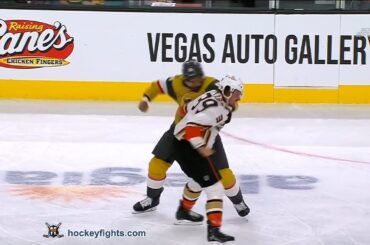 Sam Carrick vs Keegan Kolesar Oct 14, 2023