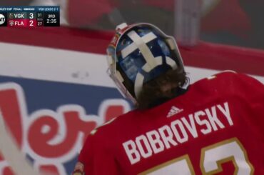 Sergei Bobrovsky makes two big saves late in game 4 SCF vs Vegas (2023)