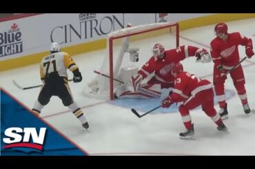 Penguins' Evgeni Malkin Taps In Seeing-Eye Backhand Pass From Reilly Smith vs. Red Wings