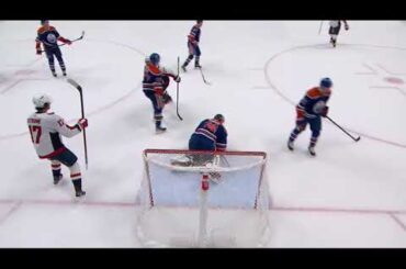 Evgeni Kuznetsov assists on Oshie's goal vs Oilers (5 dec 2022)