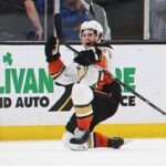 DUCKS FLY TOGETHER and stun Bruins! 🦆😯