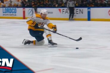 Predators' Foudy Slips On Penalty Shot And Whiffs It Wide Against Canucks' Demko
