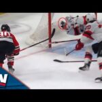 Devils' Vitek Vanecek Dives Across Crease to Make RIDICULOUS Save vs. Blackhawks