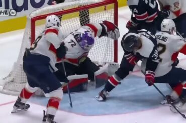 Mike Reilly crosscheck on Connor McMichael