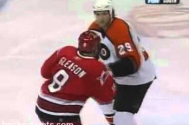 Hockeyfighters.cz  Fedoruk vs Gleason.wmv