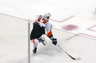 Simmonds snipes puck past Rask