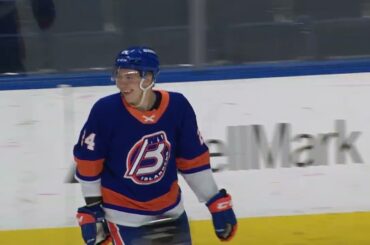 Highlights: 7-1 W vs Bruins