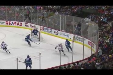 Alex Edler's Penalty Killing (7-Oct-17)