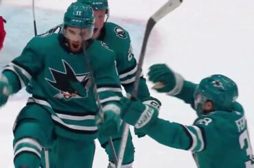 Danil Gushchin's assist on Kunin's goal vs Panthers (14 nov 2023)