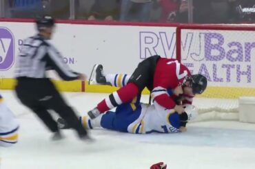 Brendan Smith vs Connor Clifton