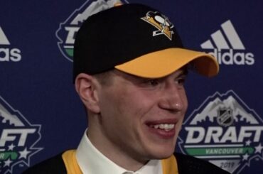 Samuel Poulin is drafted by the Penguins