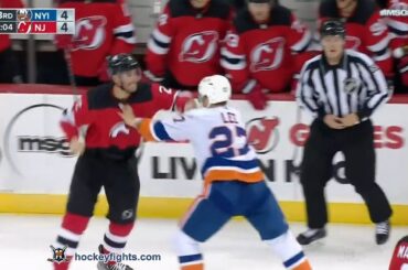 Anders Lee vs Brendan Smith Nov 28, 2023