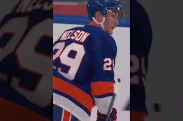 Brock Nelson tips it in and give the Islanders a 2-0 lead
