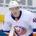 Islanders' Jean-Gabriel Pageau and Mathew Barzal Combine for Sweet Goal to Chase Vitek Vanecek